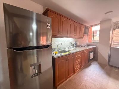 Apartamento de 3 alcobas en venta en Laureles, Medellín, 115 m² · foto 10 de 13