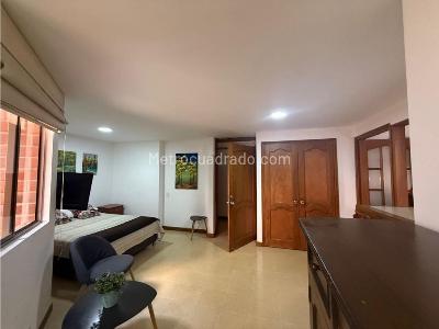 Apartamento de 3 alcobas en venta en Laureles, Medellín, 115 m² · foto 12 de 13