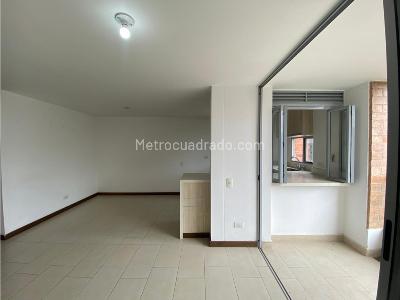 Apartamento en venta en Loma Las Brujas, Envigado · foto 4 de 11