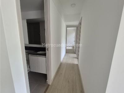 Apartamento de 3 alcobas en venta en Loma Linda, Sabaneta, 82 m² · foto 7 de 15