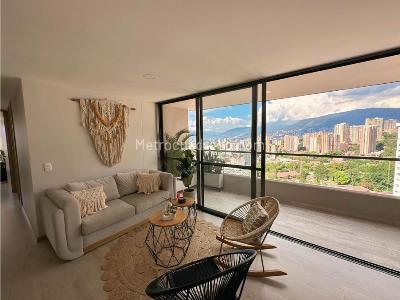 Apartamento de 3 alcobas en venta en Los Alcazares, Sabaneta, 92 m² · foto 5 de 15