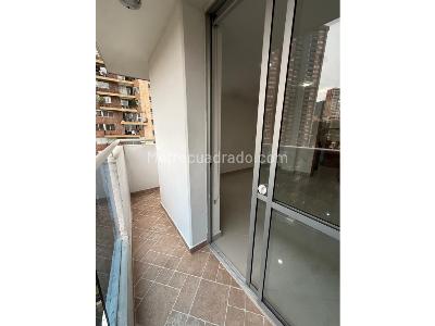Apartamento de 3 alcobas en venta en Cañaveralejo, Sabaneta, 87 m² · foto 2 de 19