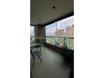 Apartamento en venta en El Poblado, Medellín · foto 2 de 20
