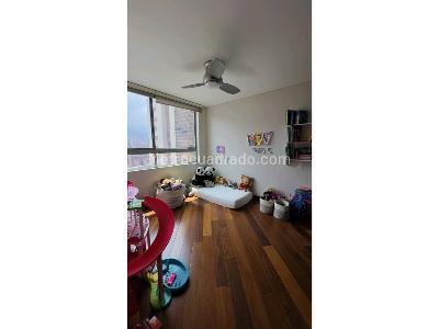 Apartamento en venta en El Poblado, Medellín · foto 8 de 20