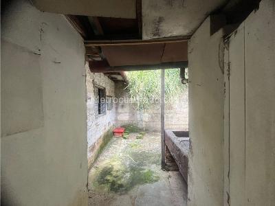 Casa de 4 alcobas en venta en Boston, Medellín, 211 m² · foto 9 de 19