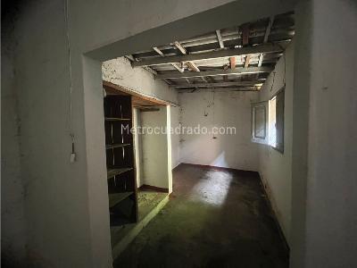 Casa de 4 alcobas en venta en Boston, Medellín, 211 m² · foto 10 de 19