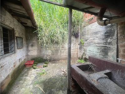 Casa de 4 alcobas en venta en Boston, Medellín, 211 m² · foto 14 de 19