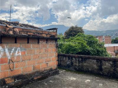 Casa de 4 alcobas en venta en Boston, Medellín, 211 m² · foto 17 de 19