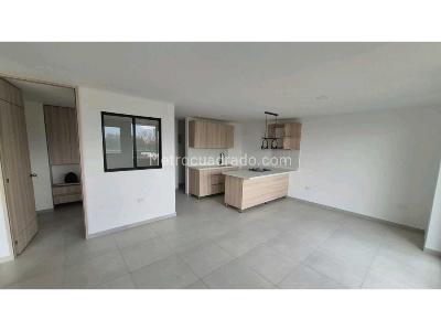 Apartamento de 2 alcobas en venta en Restrepo Naranjo, Sabaneta, 65 m² · foto 3 de 13