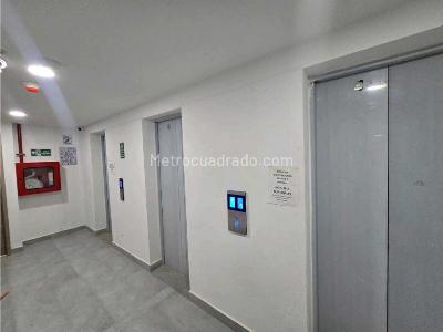 Apartamento de 2 alcobas en venta en Restrepo Naranjo, Sabaneta, 65 m² · foto 5 de 13