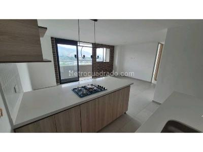 Apartamento de 2 alcobas en venta en Restrepo Naranjo, Sabaneta, 65 m² · foto 8 de 13