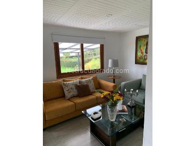 Casa de 5 alcobas en venta en Santa Elena, Medellín, 1630 m² · foto 4 de 13