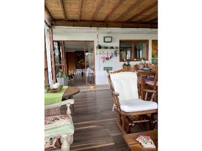 Casa de 5 alcobas en venta en Santa Elena, Medellín, 1630 m² · foto 7 de 13