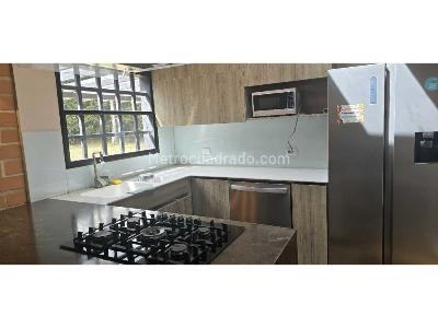 Casa de 3 alcobas en venta en Santa Elena, Medellín · foto 6 de 13