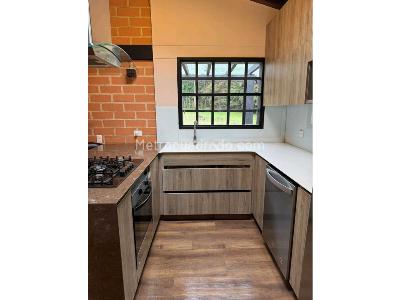 Casa de 3 alcobas en venta en Santa Elena, Medellín · foto 11 de 13