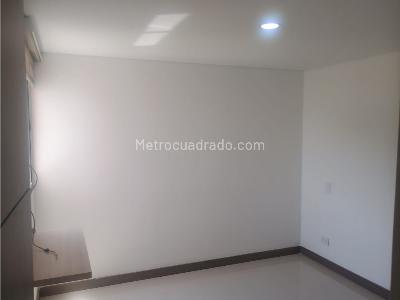 Apartamento de 3 alcobas en venta en Machado, Bello, 70 m² · foto 10 de 12