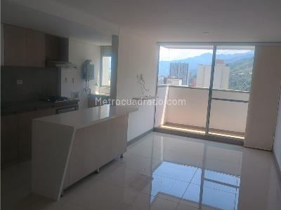 Apartamento de 3 alcobas en venta en Machado, Bello, 70 m² · foto 3 de 12