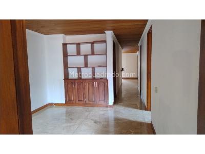 Apartamento de 3 alcobas en venta en El Velodromo, Medellín, 130 m² · foto 5 de 8