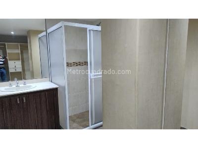 Apartamento de 3 alcobas en venta en El Velodromo, Medellín, 130 m² · foto 6 de 8