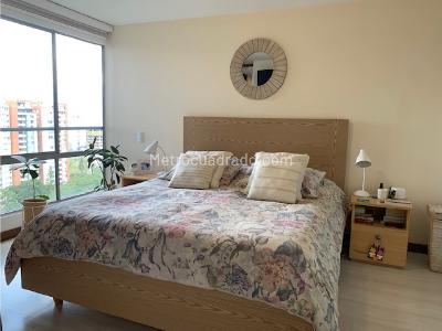 Apartamento de 3 alcobas en venta en Loma De Las Brujas, Envigado, 93 m² · foto 15 de 20