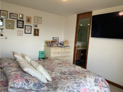 Apartamento de 3 alcobas en venta en Loma De Las Brujas, Envigado, 93 m² · foto 16 de 20
