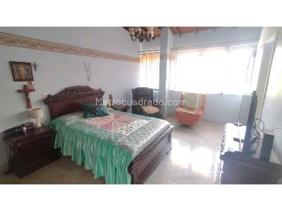 Apartamento en venta en Calasanz, Medellín · foto 8 de 14