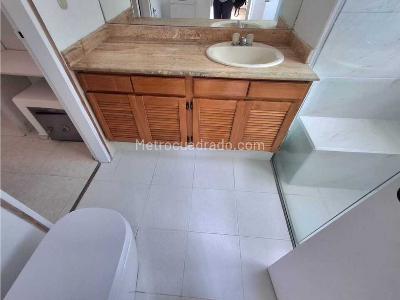 Apartamento de 3 alcobas en venta en El Poblado Milla De Oro, Medellín, 147 m² · foto 13 de 20