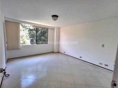 Apartamento de 3 alcobas en venta en El Poblado Milla De Oro, Medellín, 147 m² · foto 14 de 20