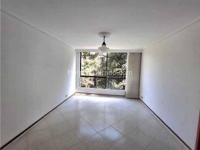Apartamento de 3 alcobas en venta en El Poblado Milla De Oro, Medellín, 147 m² · foto 5 de 20