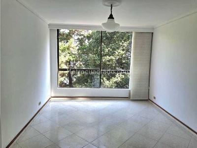 Apartamento de 3 alcobas en venta en El Poblado Milla De Oro, Medellín, 147 m² · foto 6 de 20
