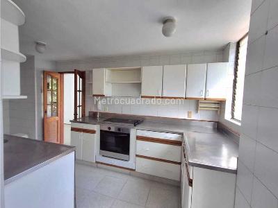 Apartamento de 3 alcobas en venta en El Poblado Milla De Oro, Medellín, 147 m² · foto 9 de 20