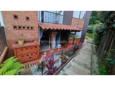 Apartamento de 3 alcobas en venta en Las Cometas, Envigado, 60 m² · foto 14 de 15