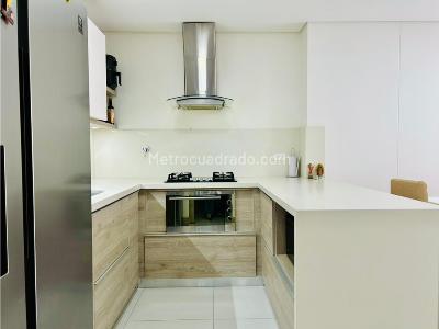 Apartamento en venta en Esmeraldal, Envigado · foto 2 de 20