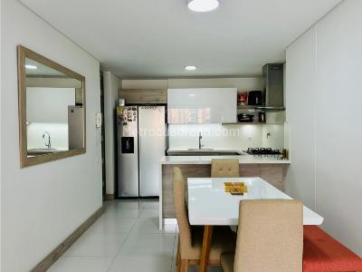 Apartamento en venta en Esmeraldal, Envigado · foto 4 de 20