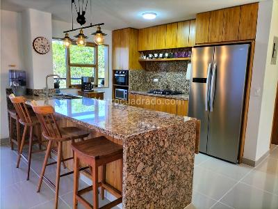 Casa de 4 alcobas en venta en La Doctora, Sabaneta, 1200 m² · foto 7 de 20
