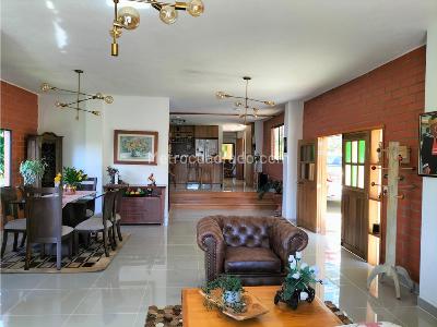 Casa de 4 alcobas en venta en La Doctora, Sabaneta, 1200 m² · foto 10 de 20