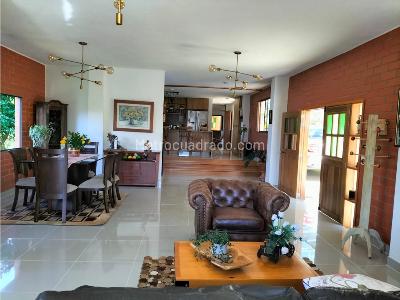 Casa de 4 alcobas en venta en La Doctora, Sabaneta, 1200 m² · foto 13 de 20