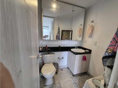 Apartamento en venta en Loma De Los Bernal, Medellín · foto 12 de 17