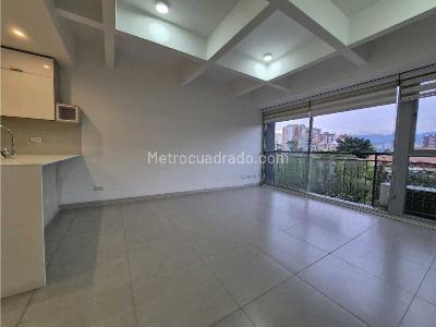Apartamento en venta en Loma De Los Bernal, Medellín · foto 11 de 16