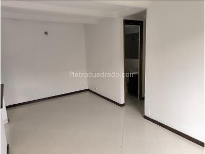 Apartamento en venta en Rodeo Alto, Medellín · foto 3 de 7