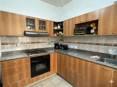 Casa de 4 alcobas en venta en Belen Alameda, Medellín, 110 m² · foto 4 de 15