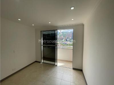 Apartamento de 3 alcobas en venta en El Poblado, Medellín, 84 m² · foto 6 de 18