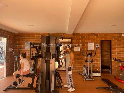 Apartamento de 3 alcobas en venta en El Poblado, Medellín, 84 m² · foto 16 de 18