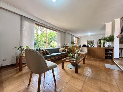 Casa de 4 alcobas en venta en Loma De Los Parra, Medellín, 300 m² · foto 8 de 20