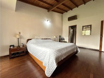 Casa de 4 alcobas en venta en Loma De Los Parra, Medellín, 300 m² · foto 14 de 20