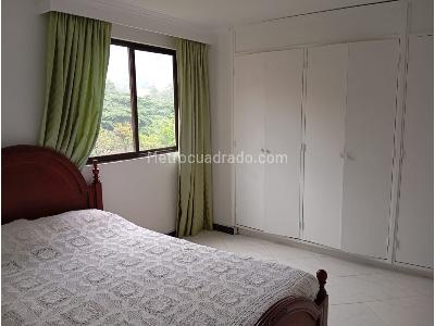 Apartamento en venta en El Poblado, Medellín · foto 13 de 19