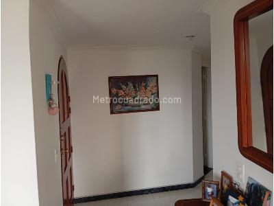 Apartamento en venta en El Poblado, Medellín · foto 3 de 19