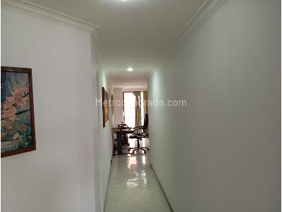Apartamento en venta en El Poblado, Medellín · foto 4 de 19
