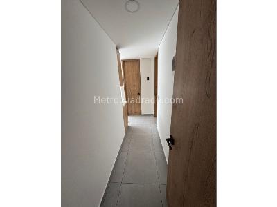 Apartaestudio en venta en Manuel Restrepo, Sabaneta, 38 m² · foto 7 de 16
