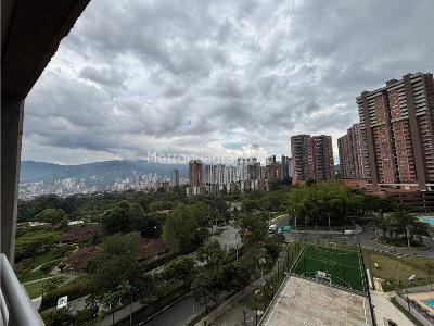 Apartamento de 3 alcobas en venta en Ditaires, Itagüí, 63 m² · foto 3 de 20